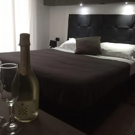 Mb95 - Mezzocannone Luxurious 4* نابولي