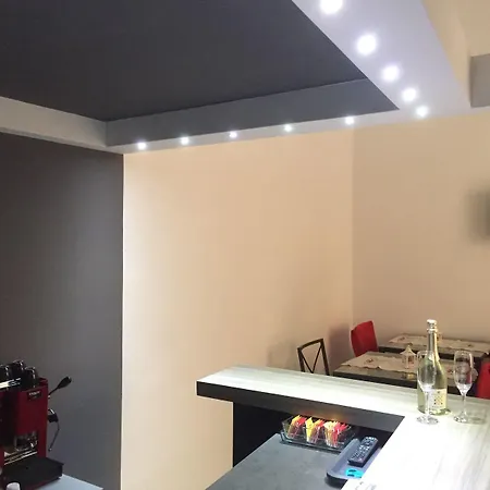 Mb95 - Mezzocannone Luxurious