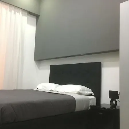 Mb95 - Mezzocannone Luxurious فندق مبيت وإفطار