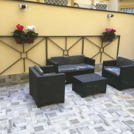 فندق مبيت وإفطار Mb95 - Mezzocannone Luxurious