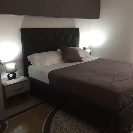 B&B Mb95 - Mezzocannone Luxurious 4*