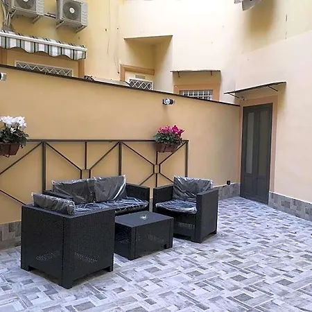 Bed & Breakfast Mb95 - Mezzocannone Luxurious Neapol