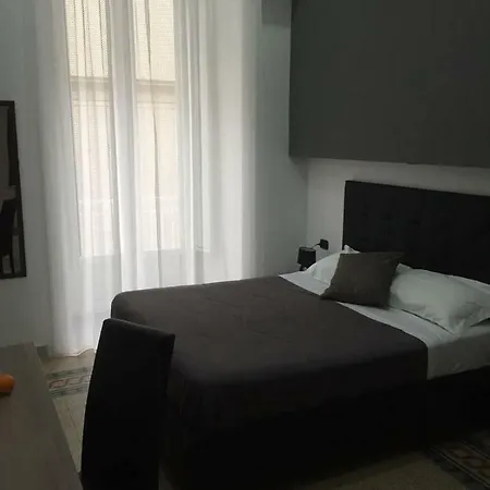 Mb95 - Mezzocannone Luxurious