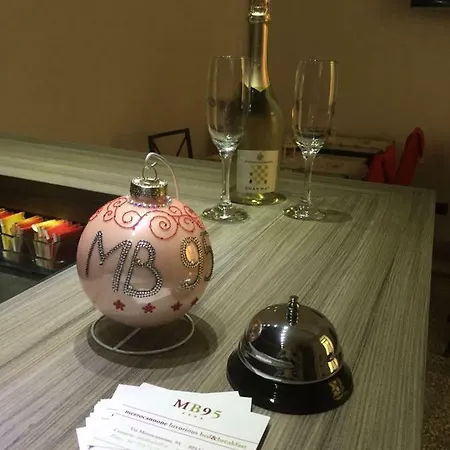 B&B Mb95 - Mezzocannone Luxurious 4*