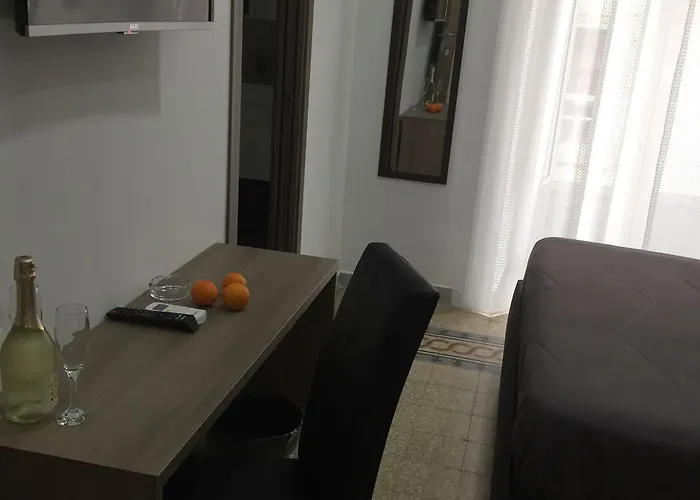 Mb95 - Mezzocannone Luxurious Bed & Breakfast 4*
