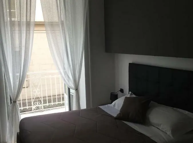 Mb95 - Mezzocannone Luxurious Bed & Breakfast