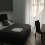 Nocleg ze śniadaniem Mb95 - Mezzocannone Luxurious