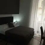 Mb95 - Mezzocannone Luxurious Nocleg ze śniadaniem 4*