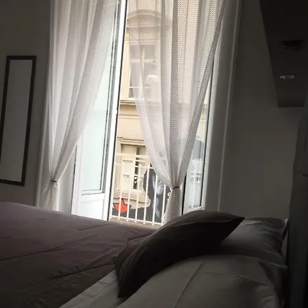 Mb95 - Mezzocannone Luxurious Oda ve Kahvaltı 4*