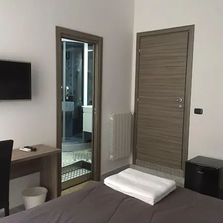 Mb95 - Mezzocannone Luxurious Bed & Breakfast 3*