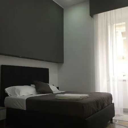 Mb95 - Mezzocannone Luxurious 3*